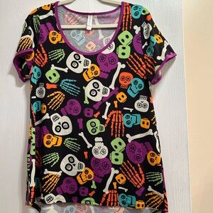 LuLaRoe Halloween Perfect Tee with Skull Print